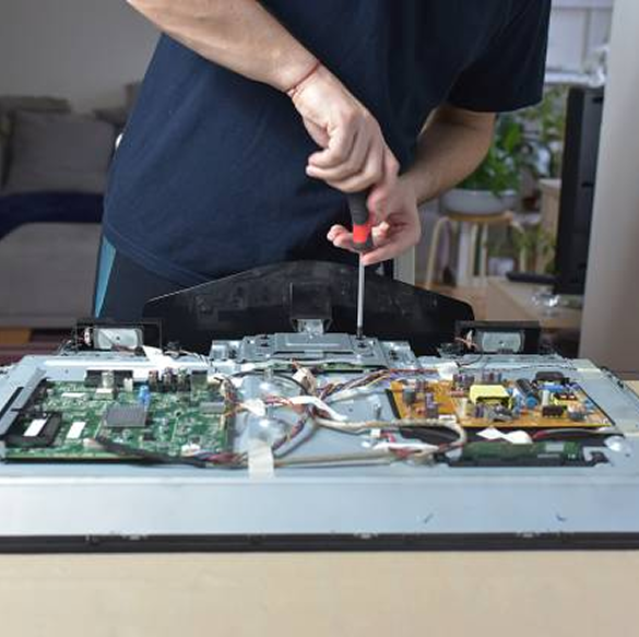 LED LCD TV repair service in Tricity by expert technicians